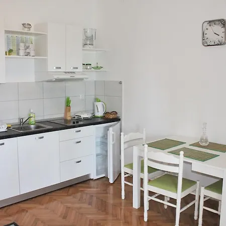 Apartament Bile Kaštela